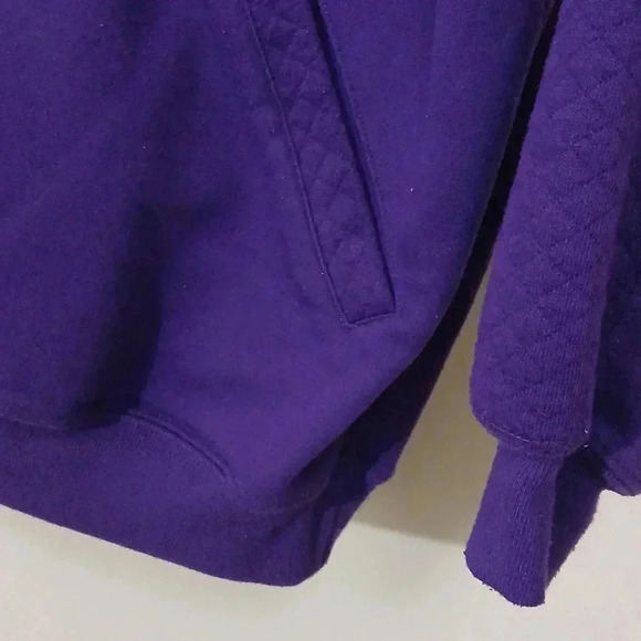 Vintage purple  sweater with rose applique - Picture 9 of 9